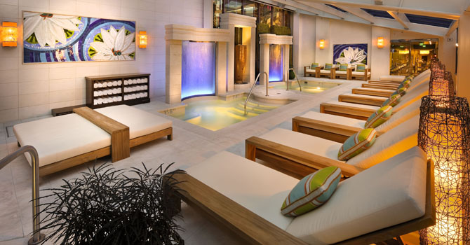 Aqua Lounge at Atlantis Casino Resort Spa in Reno NV